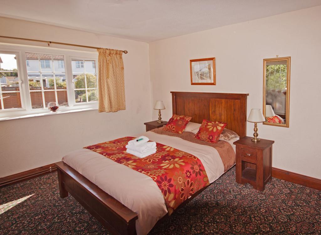 The White Hart Hotel Menheniot ภายนอก รูปภาพ